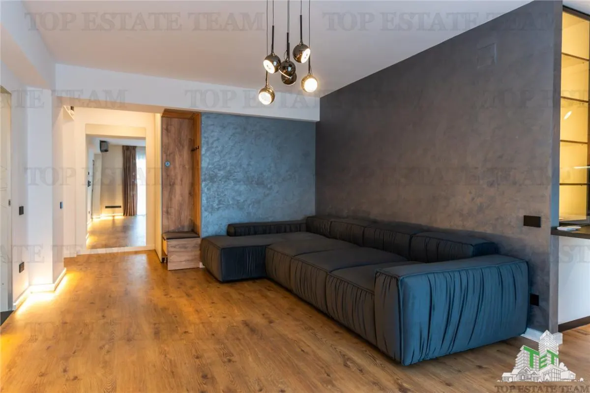 Immediate Sale. Three-Bedroom Apartment with 20 sqm Terrace - foto 7