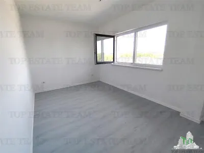 House / villa for sale 140 sqm in Corbeanca, Ostratu area - foto 9