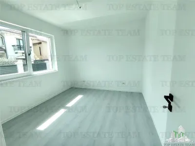 House / villa for sale 140 sqm in Corbeanca, Ostratu area - foto 10