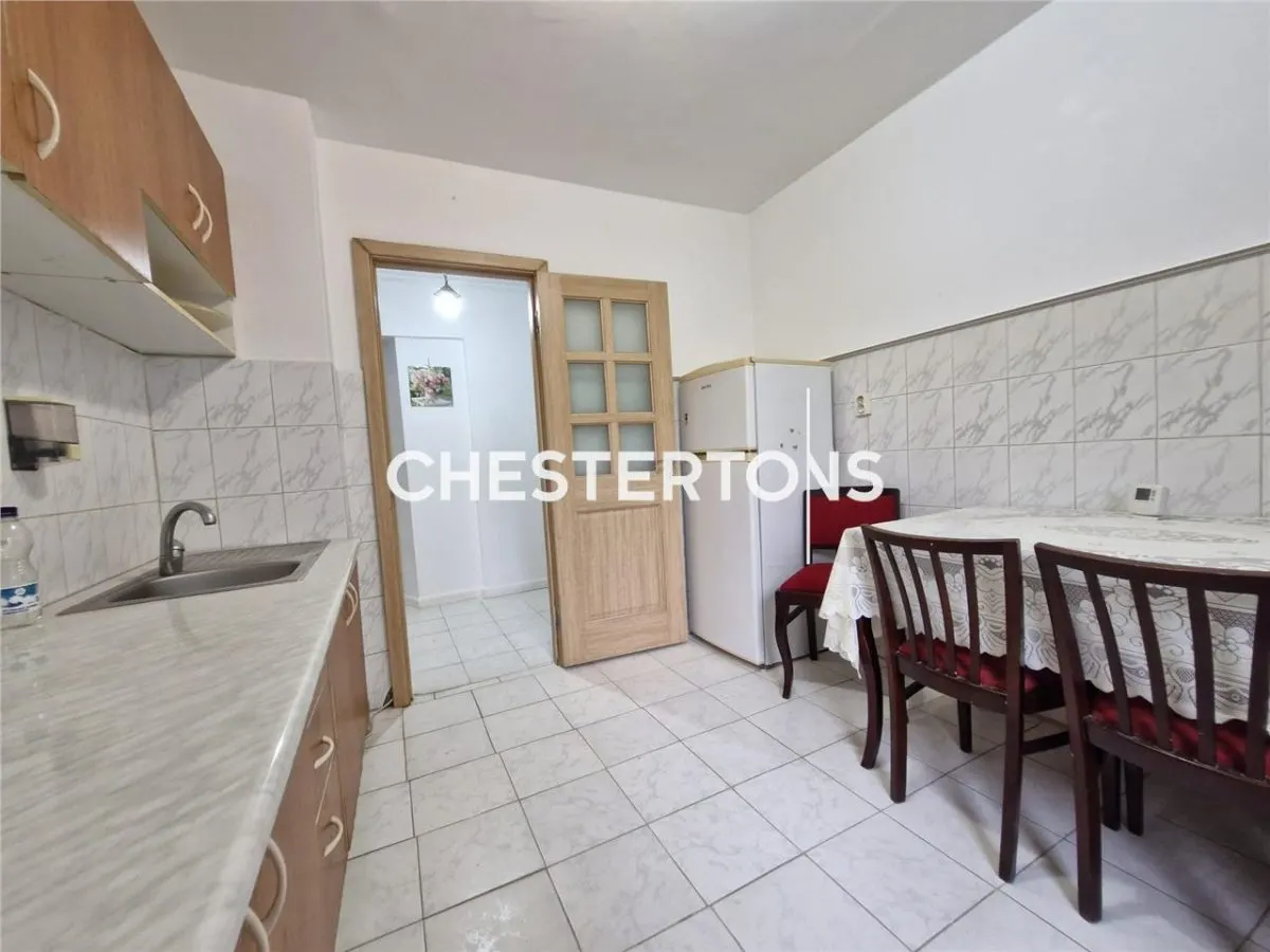 Apartamento de 3 Dormitorios con Espacio Comercial en Alquiler, Zona Primo, Constanța - foto 3