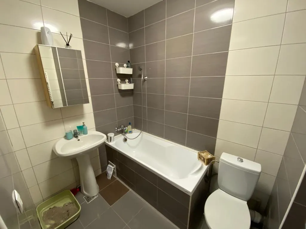 2-Bedroom Apartment, Fully Furnished and Equipped, 12 mins to Raul Doamnei Metro, Sector 6, Bucuresti - foto 6