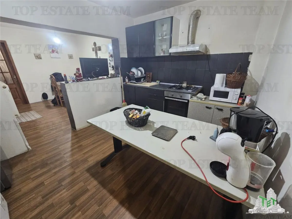 3-Bedroom House with Garage and 370m² Plot, Central Ciorogarla - foto 2