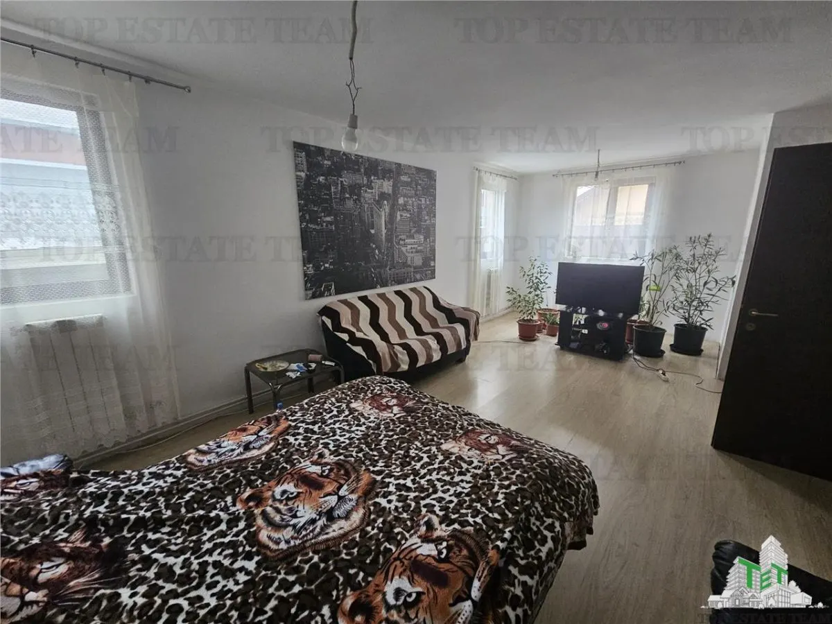 3-Bedroom House with Garage and 370m² Plot, Central Ciorogarla - foto 4