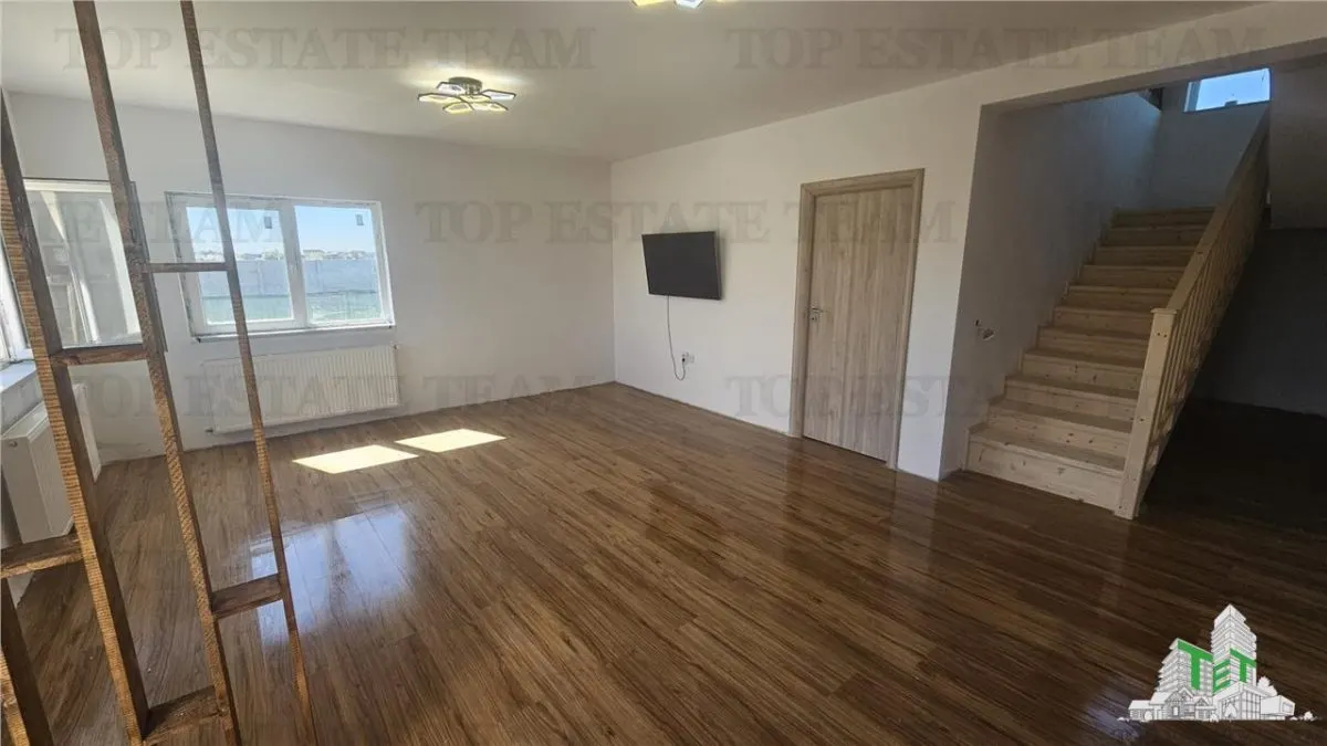 House / villa for sale 123 sqm in Ciorogarla - foto 14