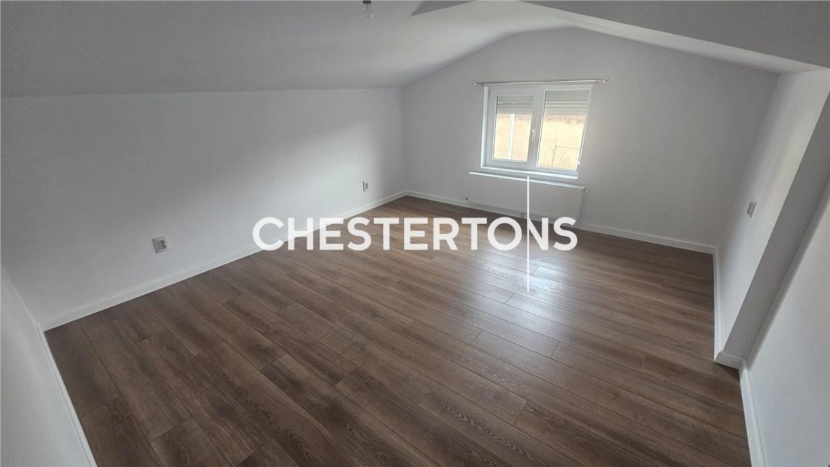 Villa 6 Chambres avec Terrain de 500 sqm à Ciorogarla - foto 15