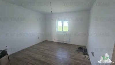 House / villa for sale 123 sqm in Ciorogarla - foto 3