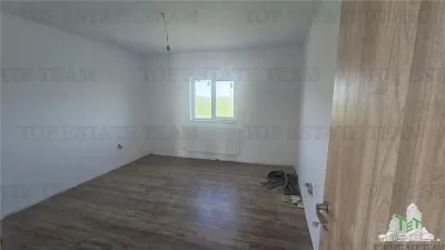 House / villa for sale 123 sqm in Ciorogarla - foto 7