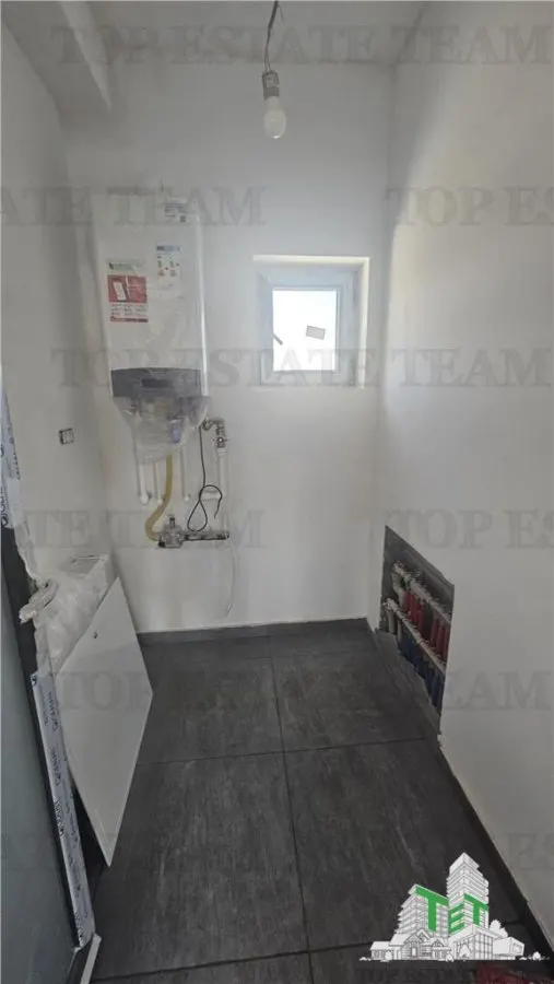 240 sqm Building with 2 Commercial Spaces for Rent in Central Domnesti - foto 3