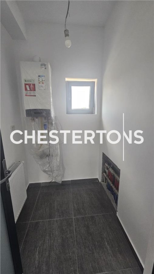 240 sqm Building with 2 Commercial Spaces for Rent in Central Domnesti - foto 8