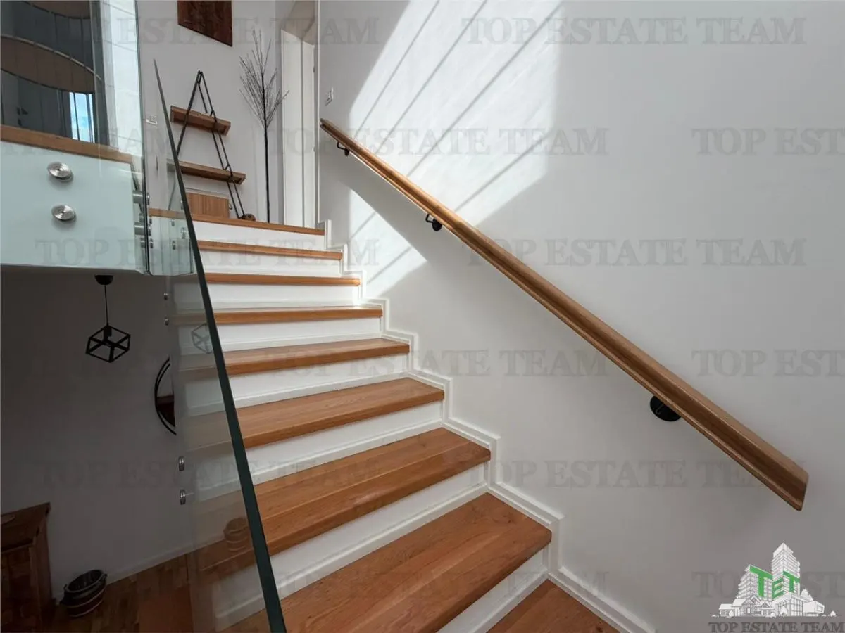 House / villa for sale 160 sqm in Corbeanca, Centru area - foto 8