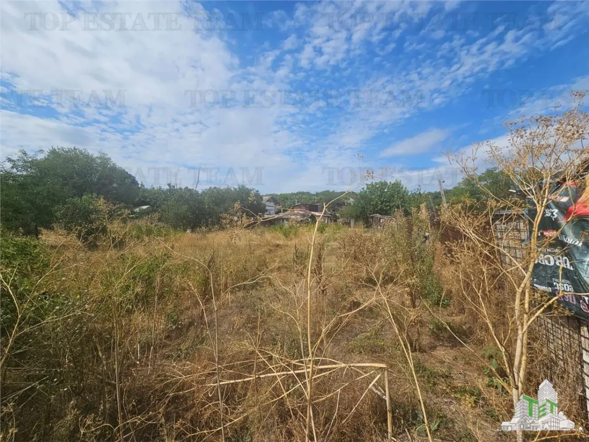 Land Plot 1,385 m² in Ghencea-Drumul Taberei Zone - foto 1