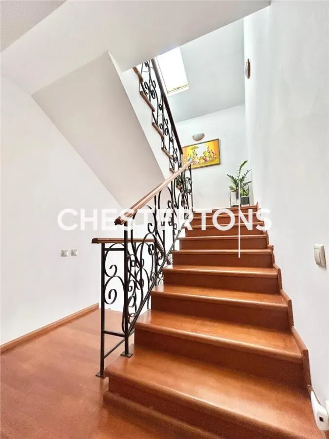 House / villa for rent 365 sqm in Otopeni, Odai area - foto 18