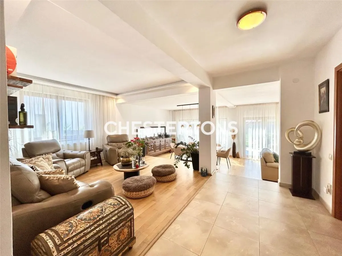 House / villa for rent 365 sqm in Otopeni, Odai area - foto 7