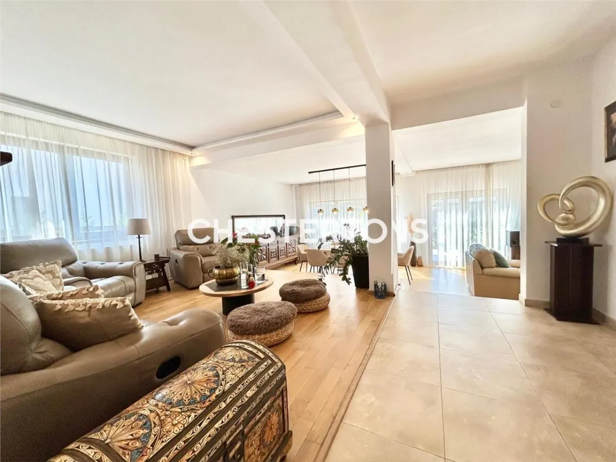 House / villa for rent 365 sqm in Otopeni, Odai area - foto 9