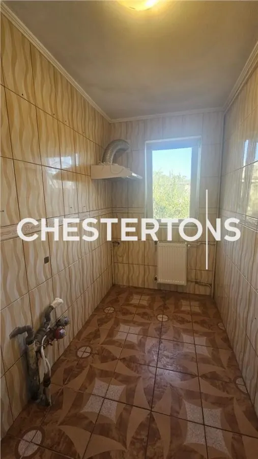 3-Bedroom Apartment with Garage near Gorjului Metro – Ready to Move - foto 5