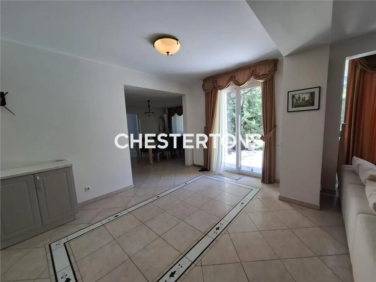 Premium Villa Rental Garden/6 Bedrooms/Elegantly Furnished/Swimming Pool - foto 10