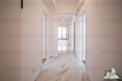 Four-bedroom apartment, Iancului area, 10 minutes to metro - foto 2