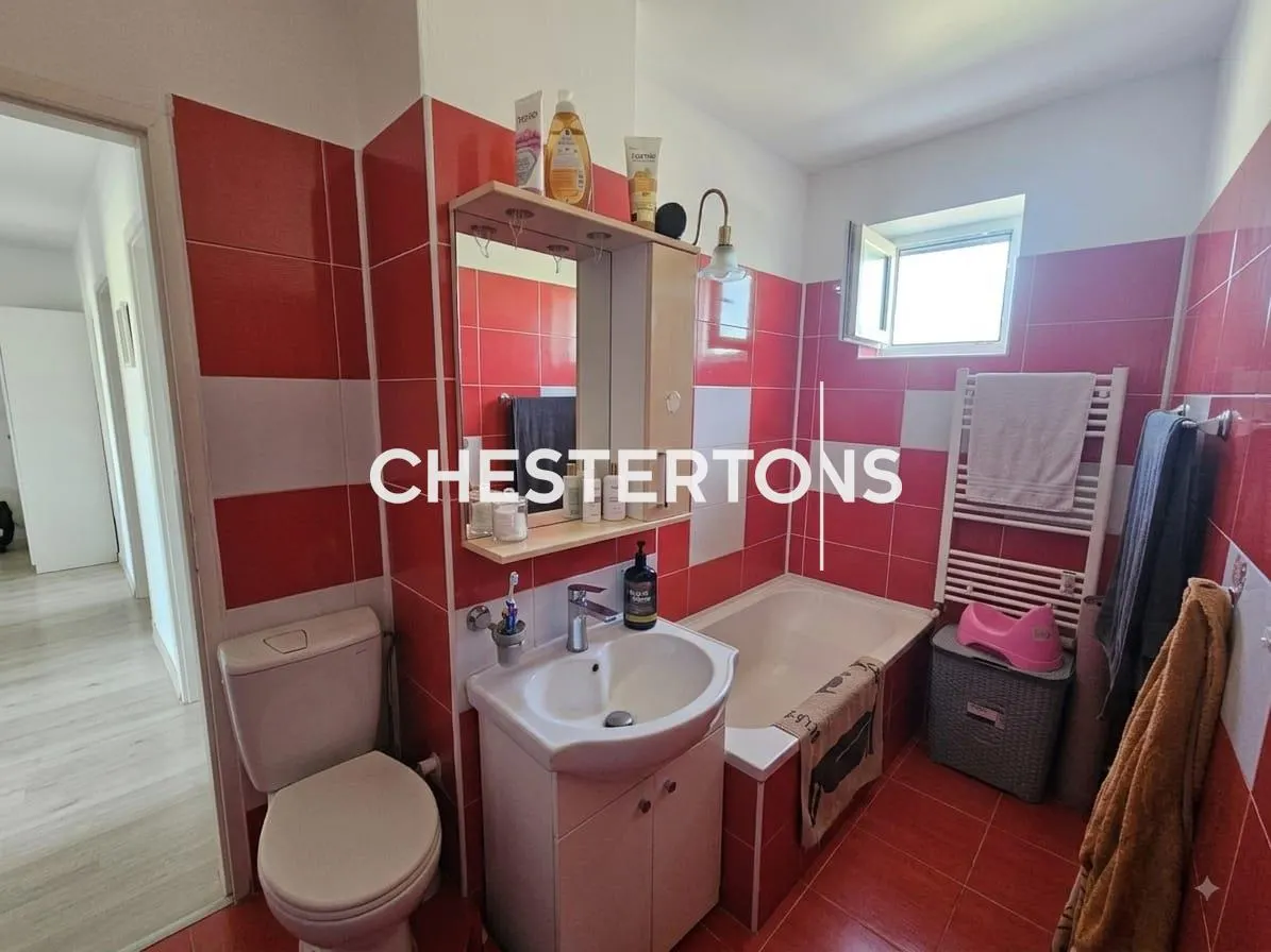 3-Bedroom Semi-Separated Apartment, Bratianu Zone, Constanta - foto 8