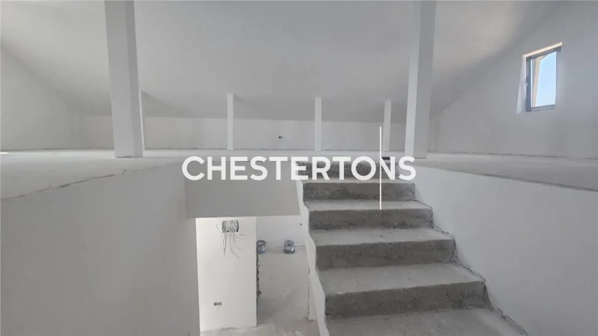 Spacious Villa with Converted Attic in Prelungirea Ghencea-Bragadiru - foto 20