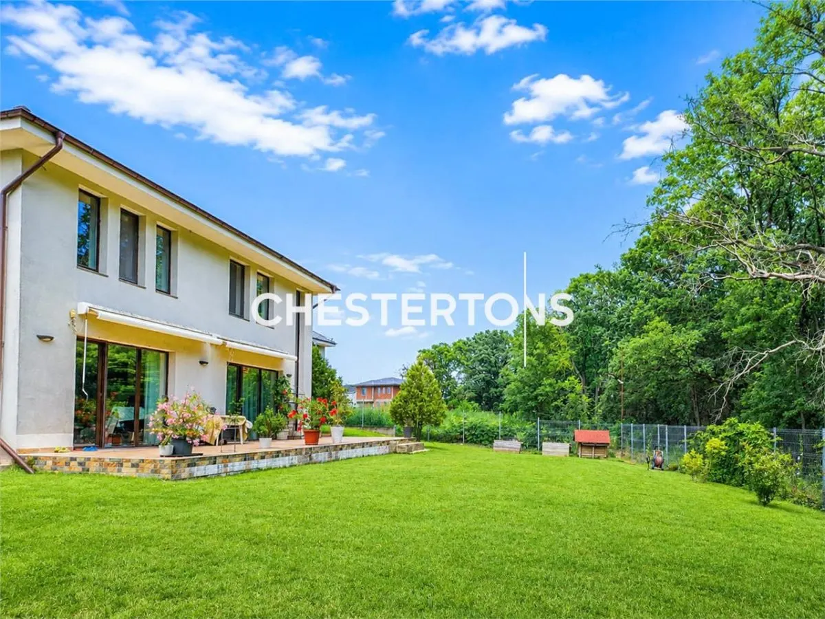 House / villa for sale sqm in Bucuresti - foto 8