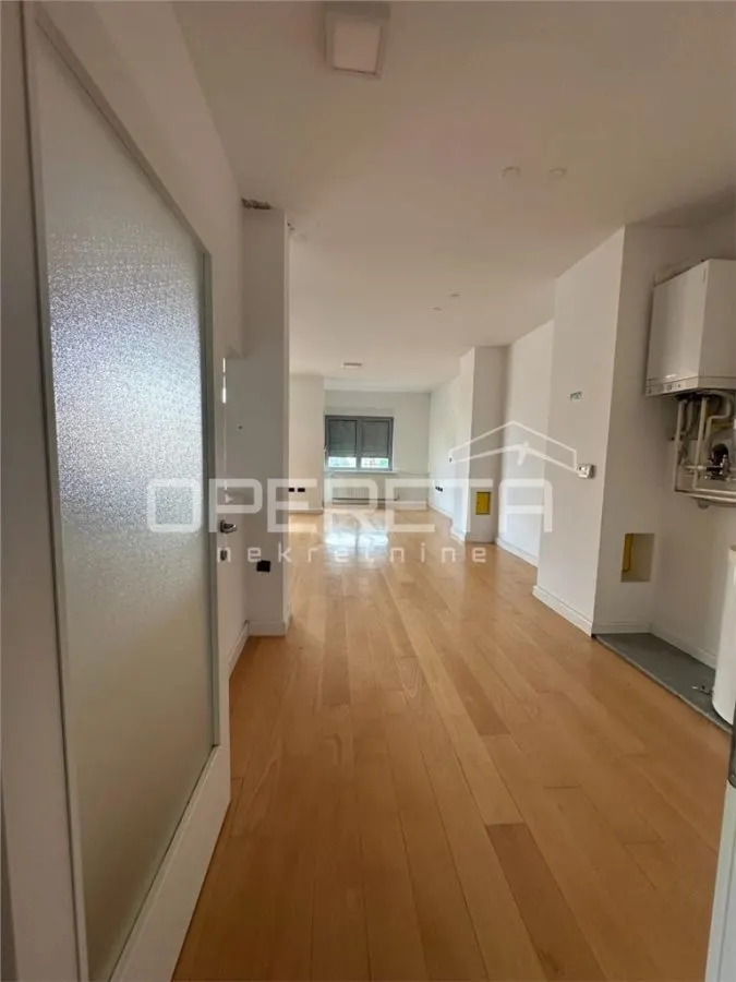 Four-Room Apartment for Sale in Varazdin, Croatia - foto 13