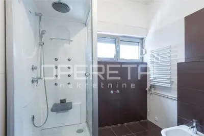 Four-Room Apartment for Sale in Varazdin, Croatia - foto 24