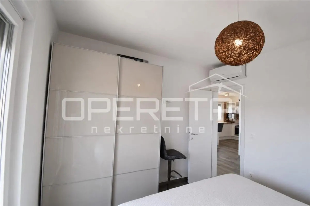 Two-Bedroom Apartment for Sale in Okrug Gornji, Croatia - foto 8