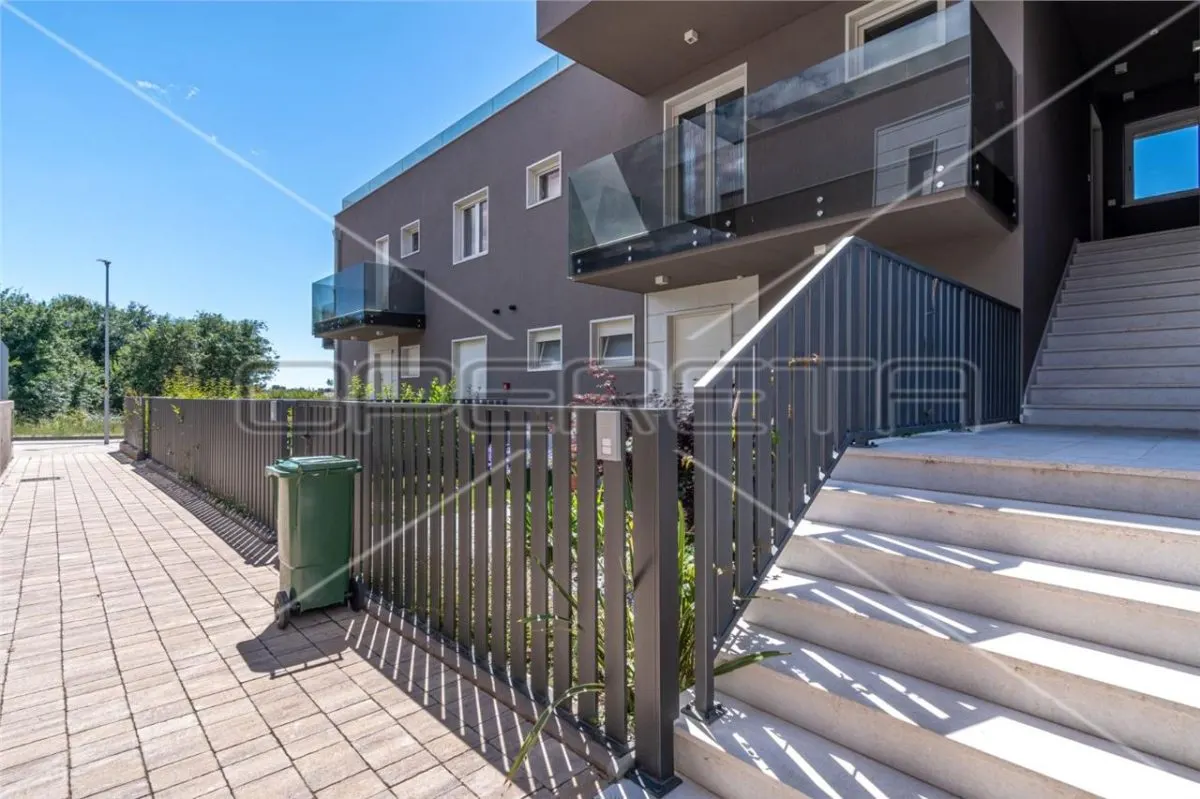 Apartament de vanzare in Croatia, Porec - foto 23