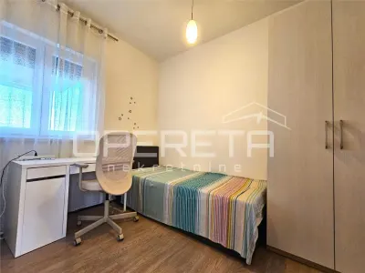 Spacious Apartment with Pool and Parking, Okrug Gornji, Croatia - foto 8