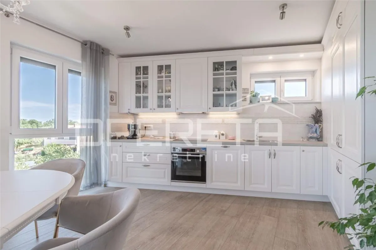 Apartament de vanzare in Croatia, Porec - foto 5