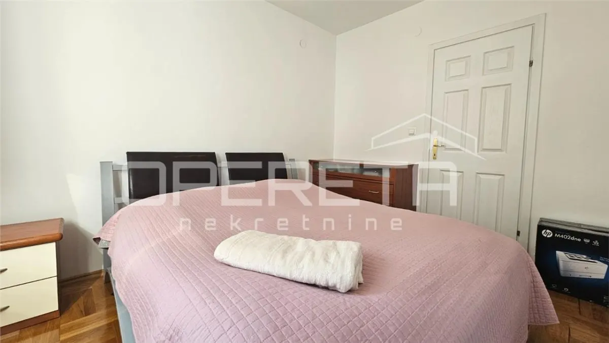 Apartamento de Cuatro Dormitorios en Venta en Zadar, Croacia - foto 10