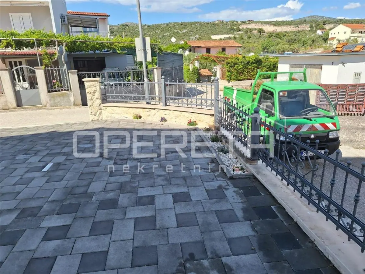 Two-Bedroom Apartment with Sea View for Sale in Rogoznica, Croatia - foto 14