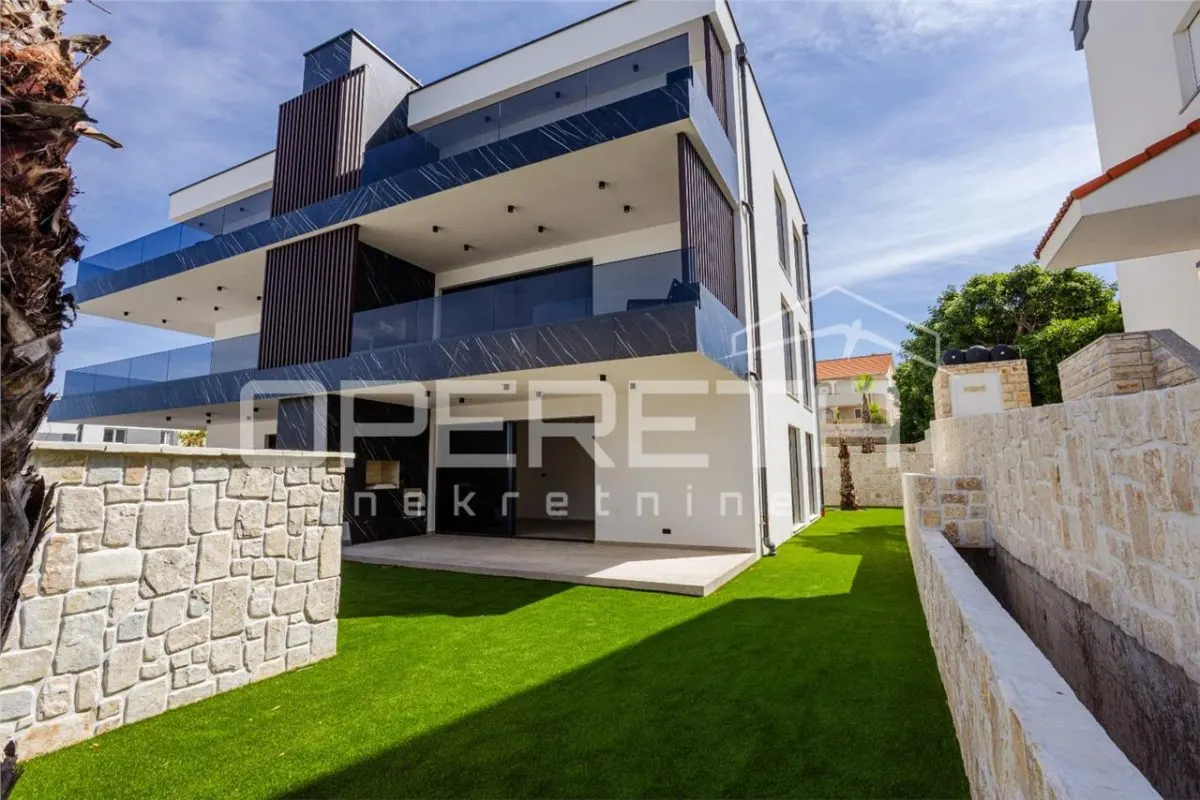 Apartament de vanzare in Croatia, Novalja - foto 1