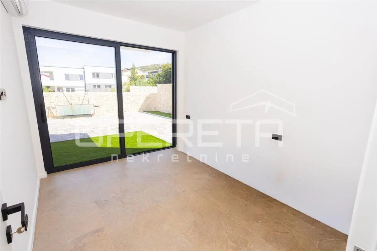 Apartament de vanzare in Croatia, Novalja - foto 4