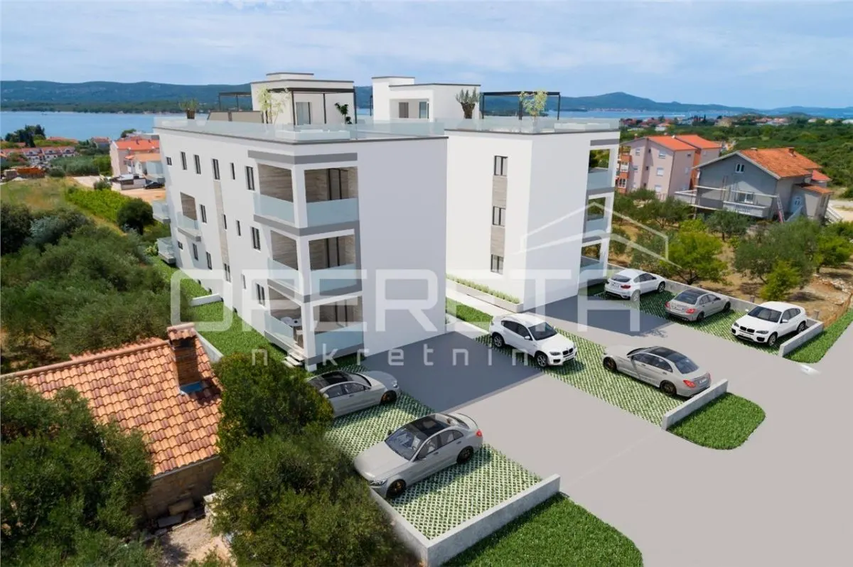 Two-Bedroom Apartment with Garden for Sale in Sveti Filip i Jakov, Croatia - foto 4