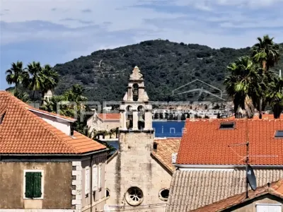 One-Bedroom Apartment for Sale in Vis, Croatia – Centre Location - foto 21