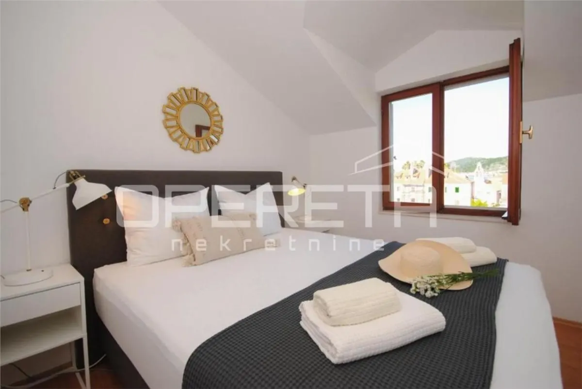 One-Bedroom Apartment for Sale in Vis, Croatia – Centre Location - foto 6