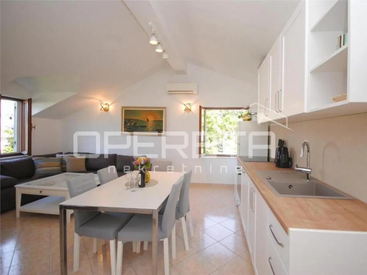 One-Bedroom Apartment for Sale in Vis, Croatia – Centre Location - foto 9