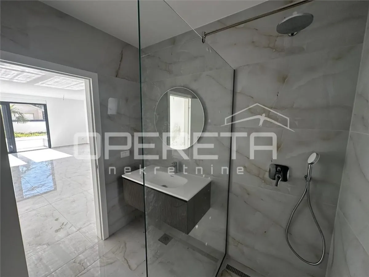 Apartament de vanzare in Croatia, Okrug Gornji - foto 7