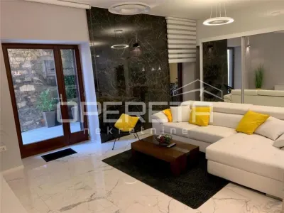 Apartament de vanzare in Croatia, Porec - foto 3
