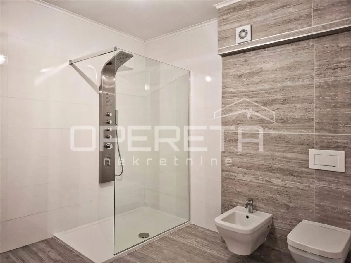 Apartament de vanzare in Croatia, Okrug Gornji - foto 11