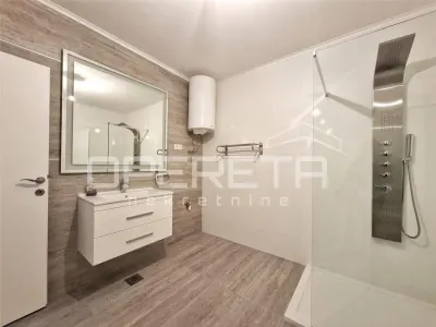 Apartament de vanzare in Croatia, Okrug Gornji - foto 14