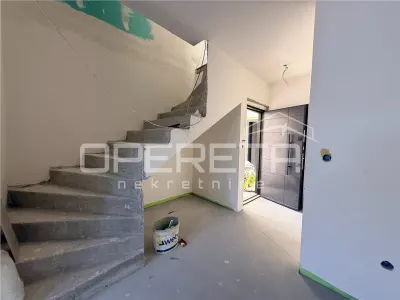 شقة بخمس غرف للبيع في زغرب، كرواتيا - foto 9