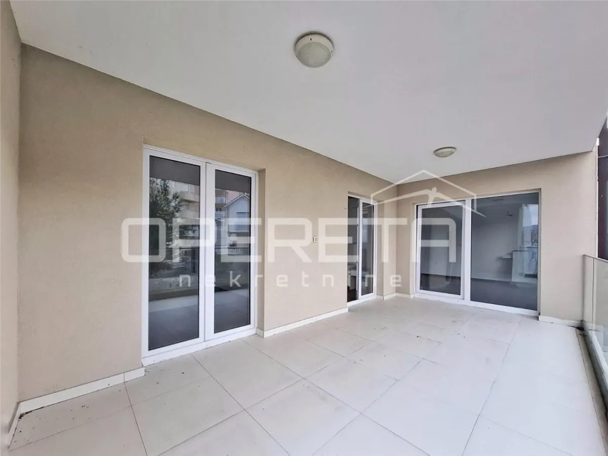 Apartament de vanzare in Croatia, Okrug Gornji - foto 2