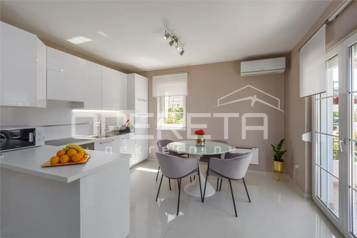 Apartament de vanzare in Croatia, Funtana - foto 1