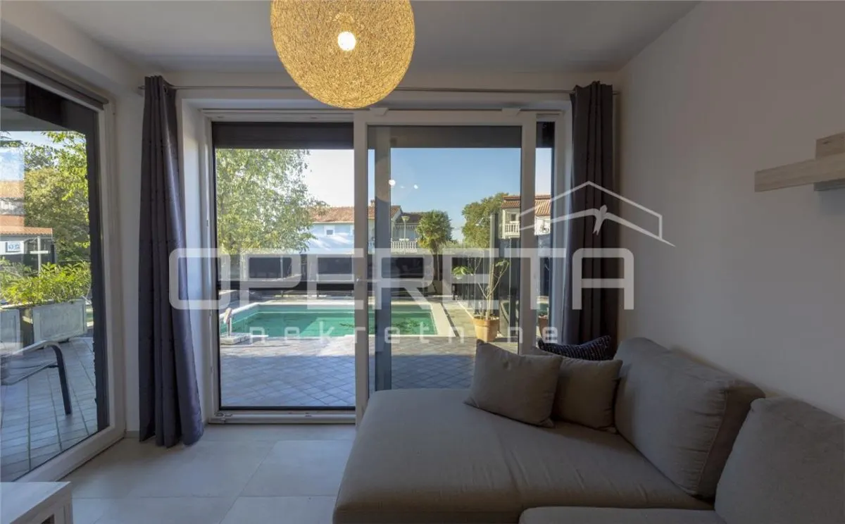 Apartament de vanzare in Croatia, Porec - foto 1