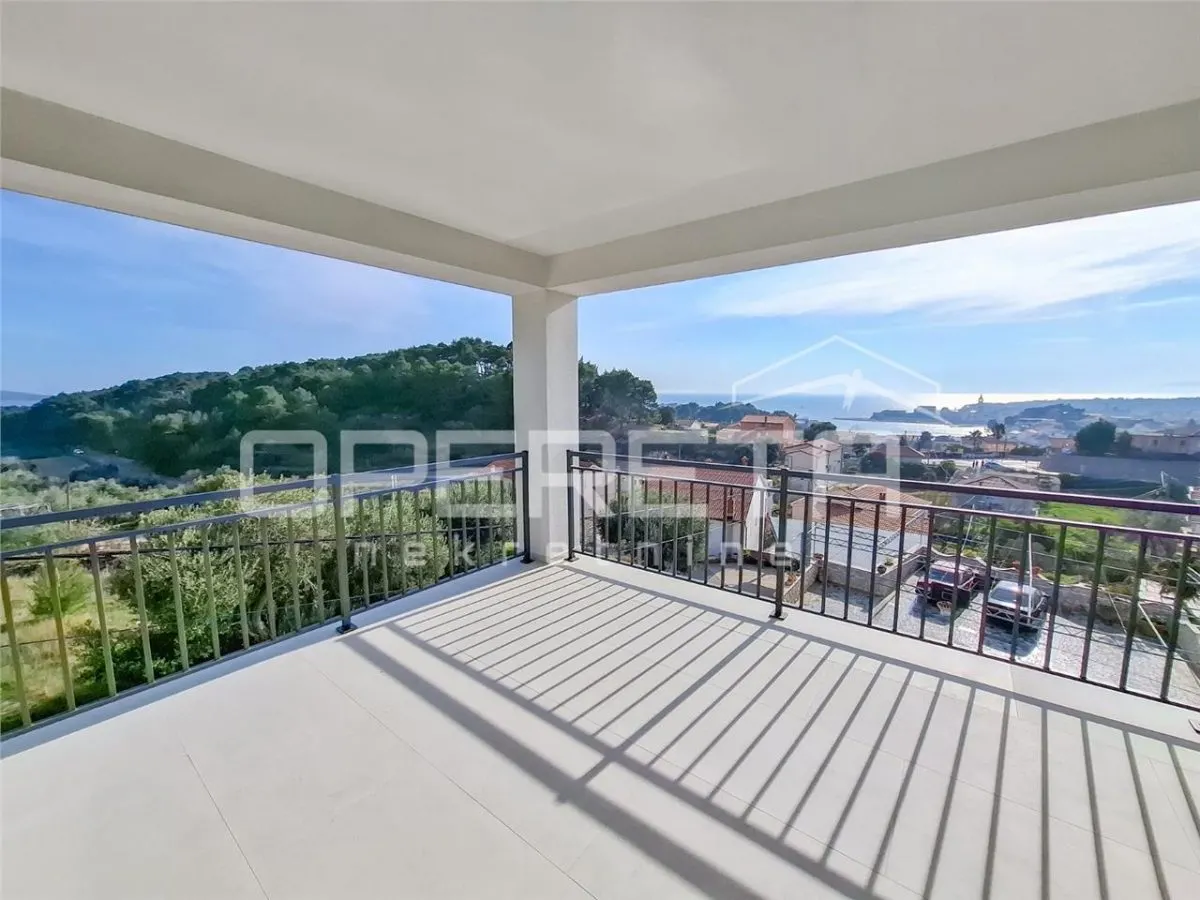 Apartament de vanzare in Croatia, Rab - foto 1