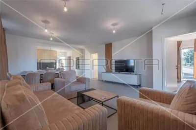 Apartament de vanzare in Croatia, Porec - Porec