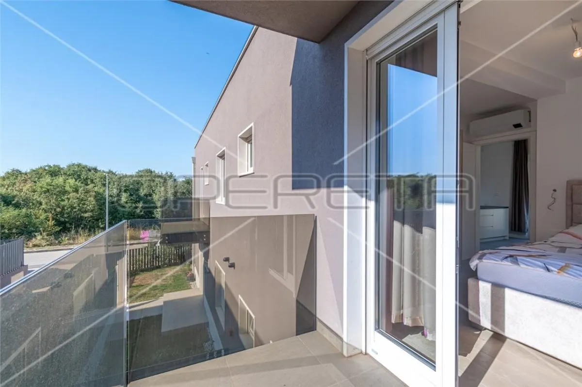 Apartament de vanzare in Croatia, Porec - foto 14