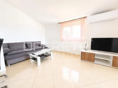 Apartament de vanzare in Croatia, Okrug Gornji - foto 2
